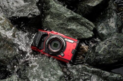 Tough Waterproof Camera Olympus TG-6 + 32GB SD Card